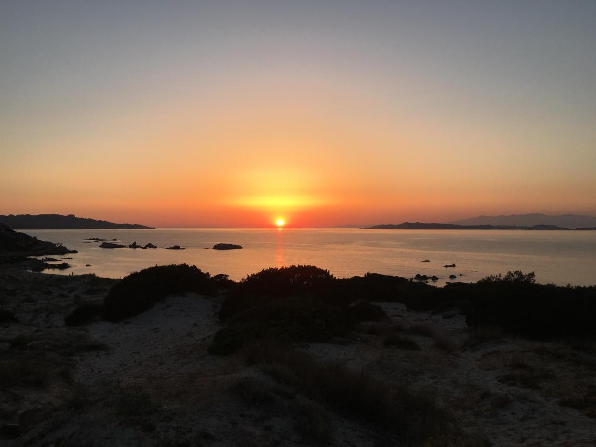 Dimora Conte Bed & Breakfast La Maddalena  Bagian luar foto