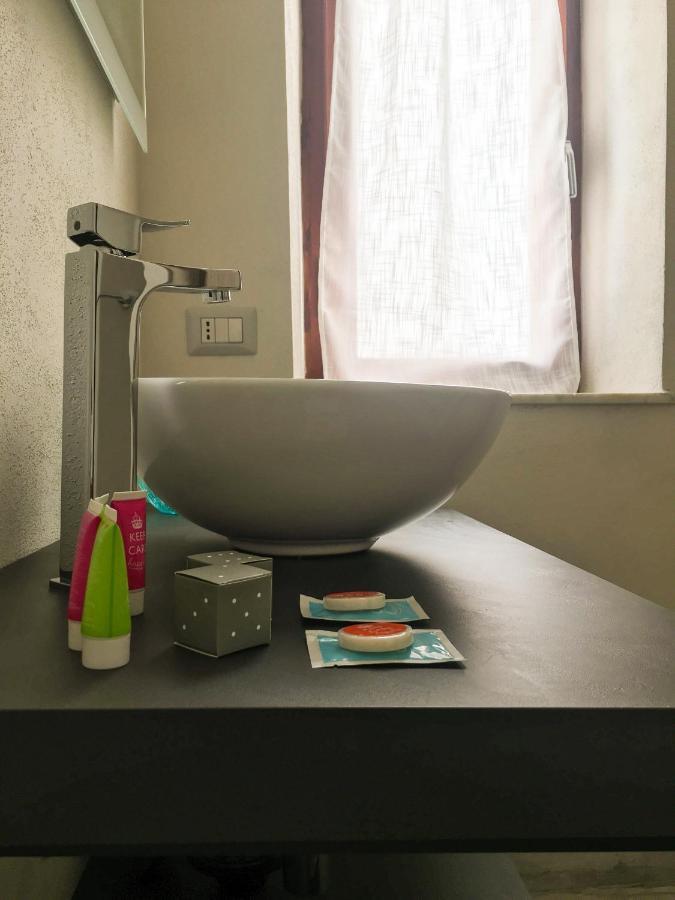 Dimora Conte Bed & Breakfast La Maddalena  Bagian luar foto