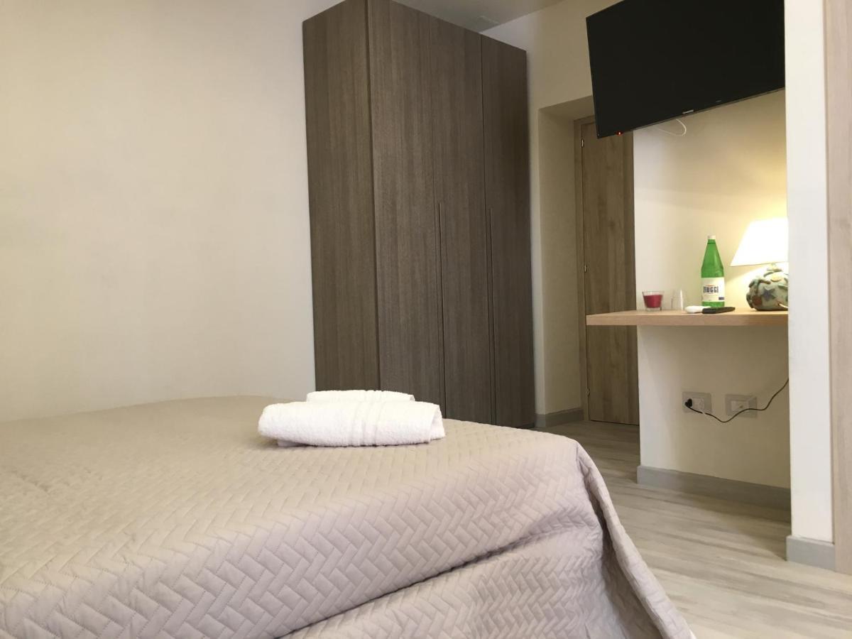 Dimora Conte Bed & Breakfast La Maddalena  Bagian luar foto